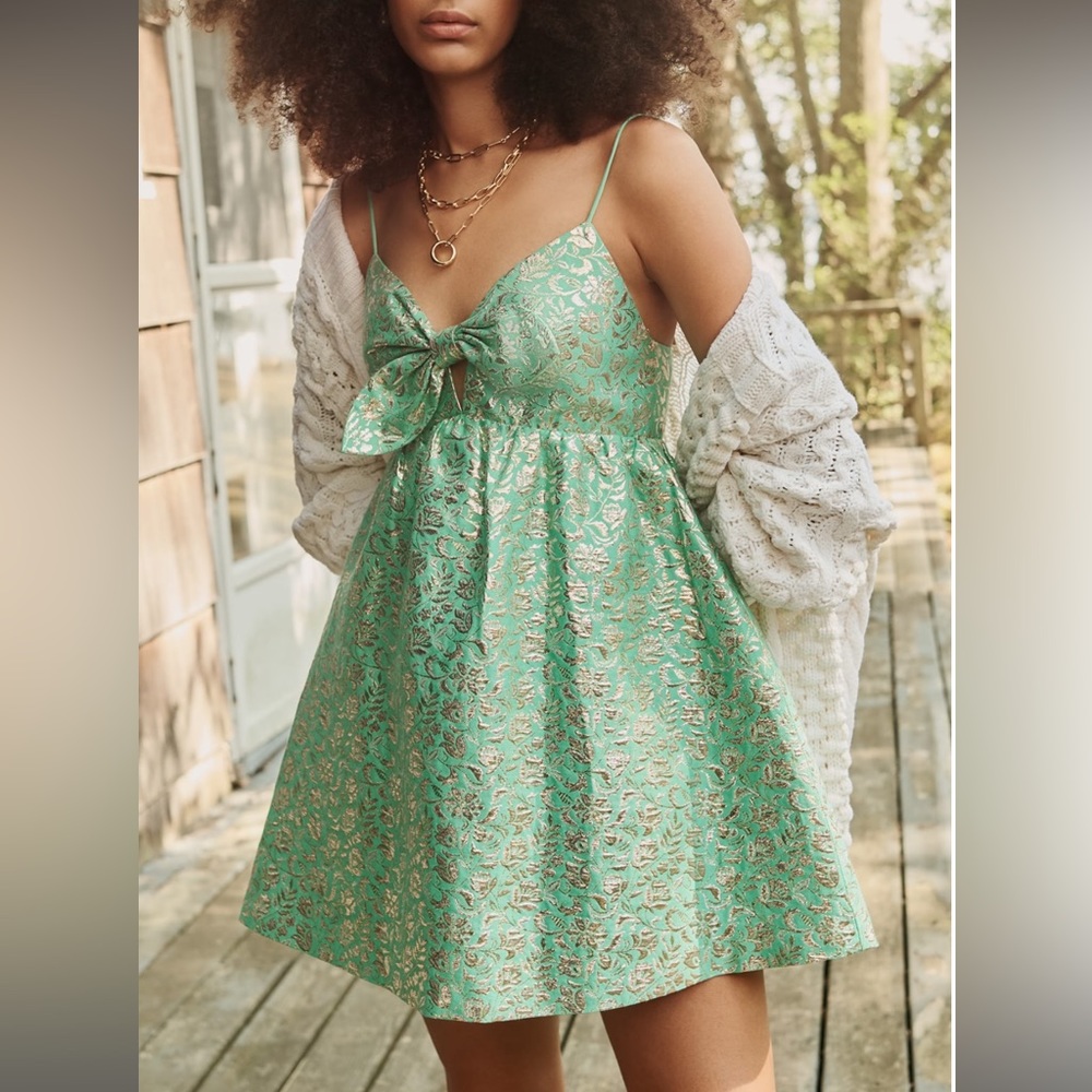 NWT Alice + Olivia Melvina Tie Front Gathered Babydoll Dress green jacquard 8